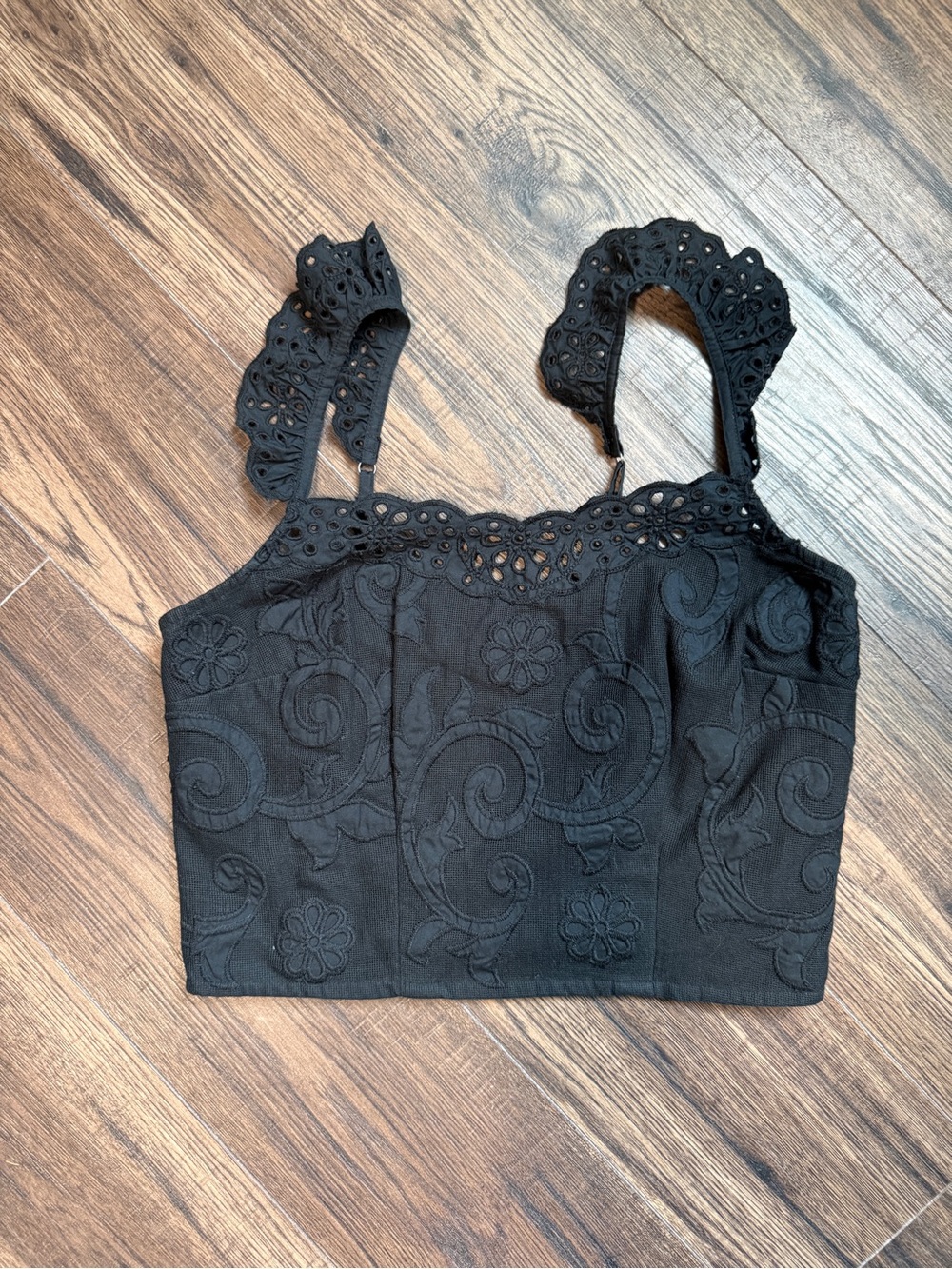 Abercrombie & Fitch Black Embroidered Eyelet Crop Tank
